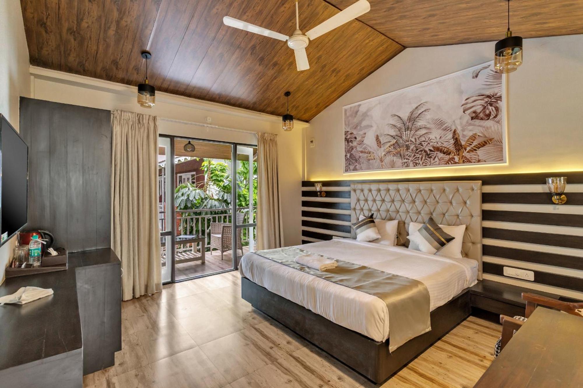 Skon Morjim Beach Resort By Orion Hotels Oud Goa Buitenkant foto